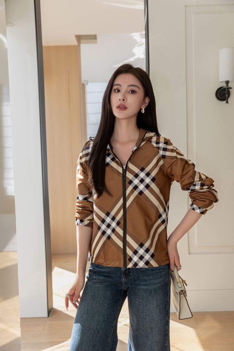 Burberry Outwear